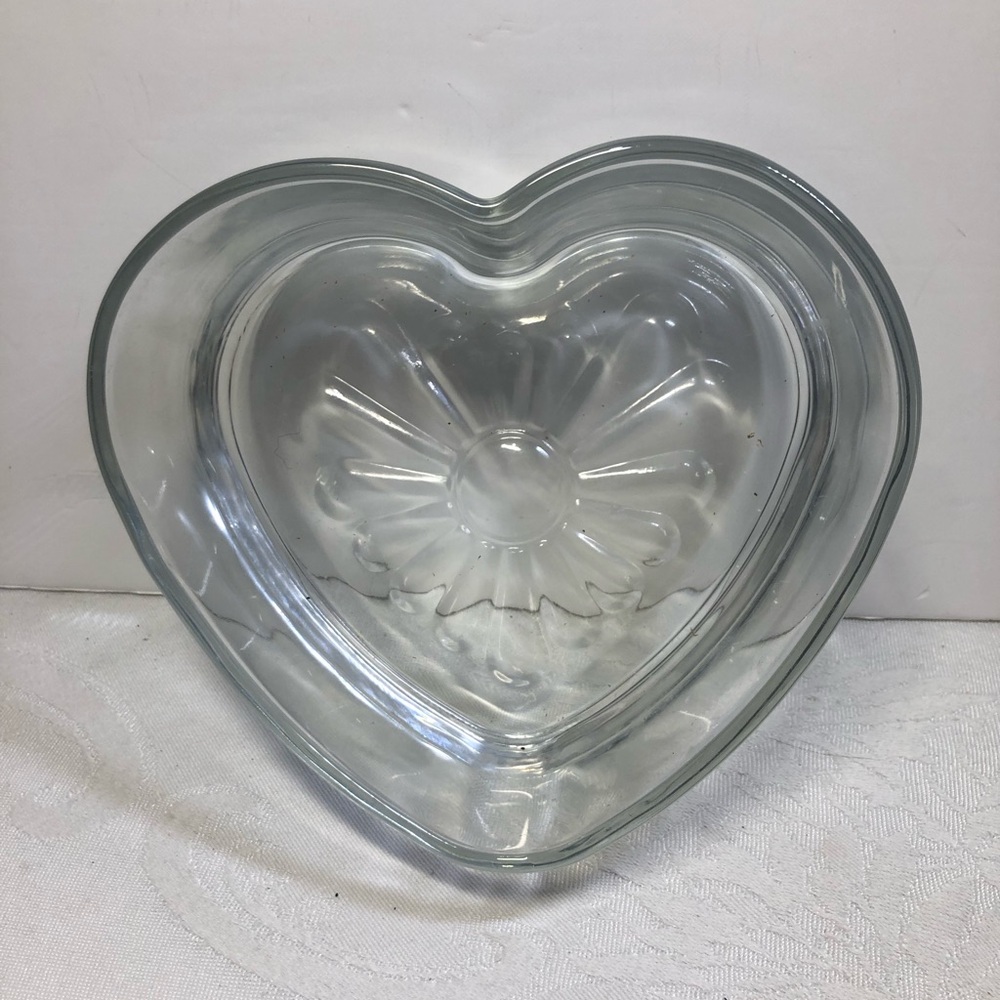 Heart shaped glass bowl